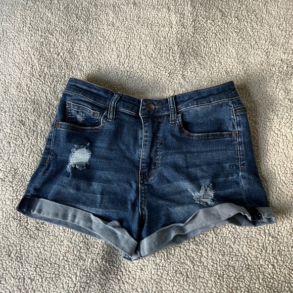 Tilly’s Jean shorts (RSQ) - Picture 3 of 3